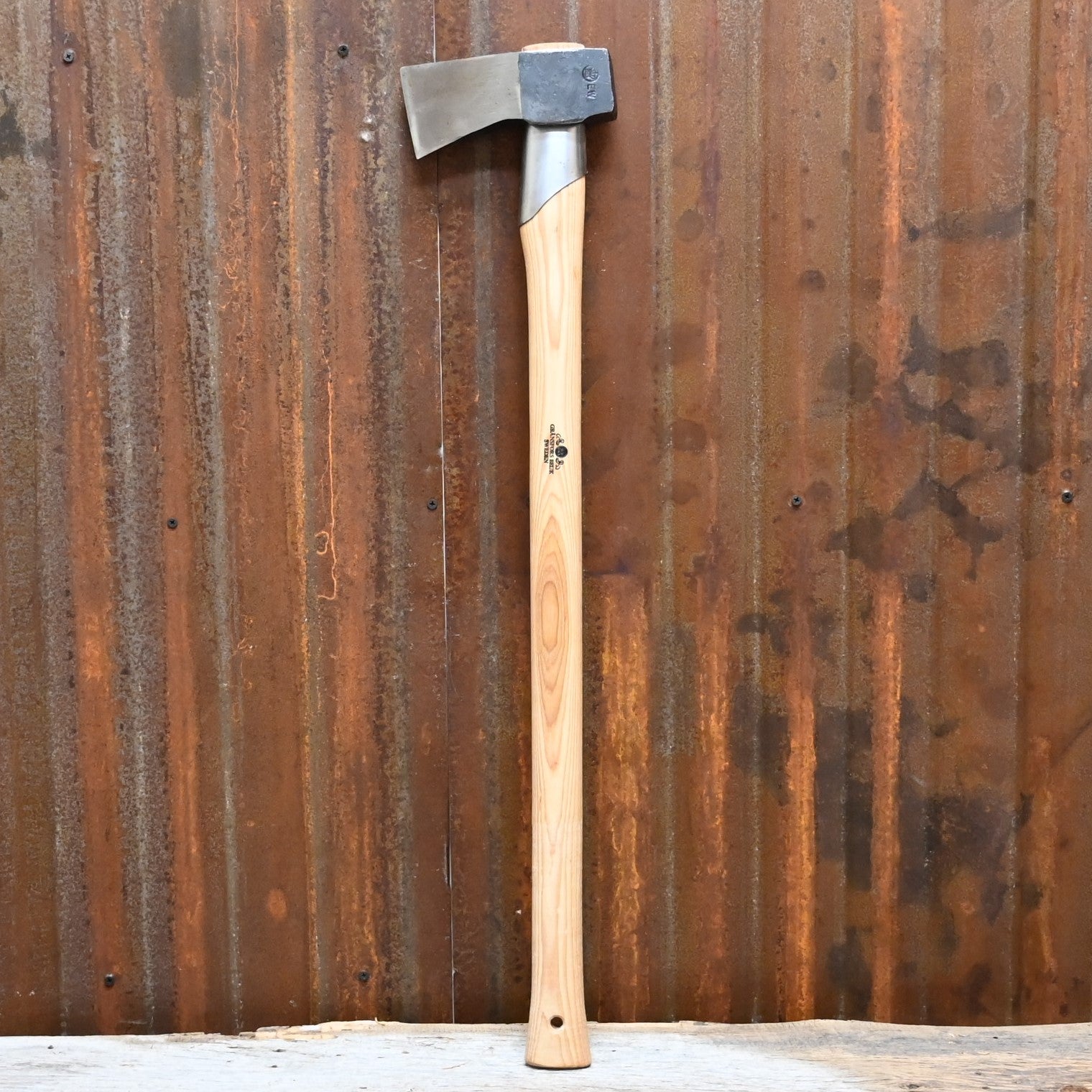 Gränsfors Bruk Long & Large Splitting Axe W/Collar Guard – Atomic 79