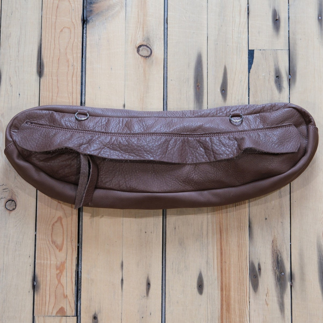 K Bar J Leather Cantle Bag in solid Milk Chocolate showcasing its rich leather finish and sturdy construction.