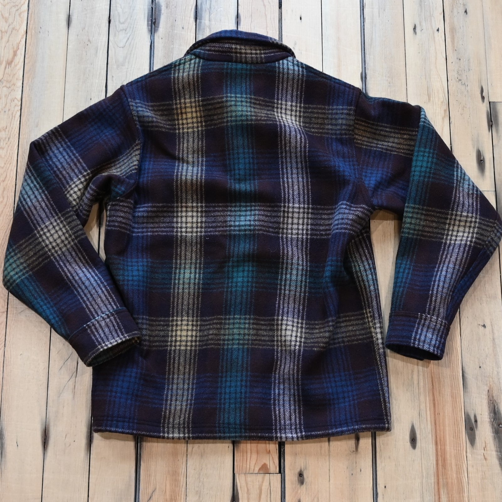 Filson Mackinaw Wool Jac-Shirt – Black Coffee Multi Plaid & Red