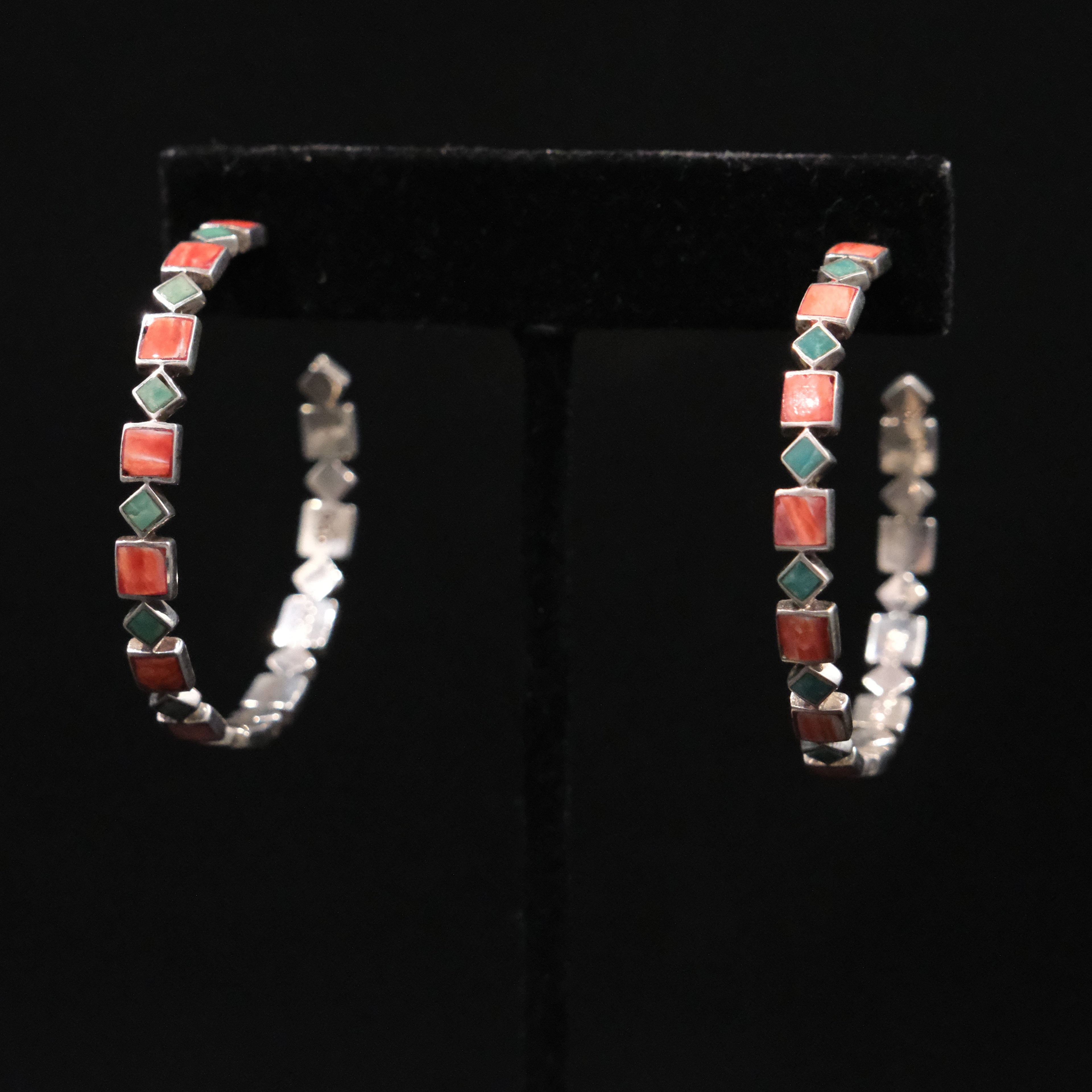 Peyote Bird geometric metal hoop earrings with polished finish