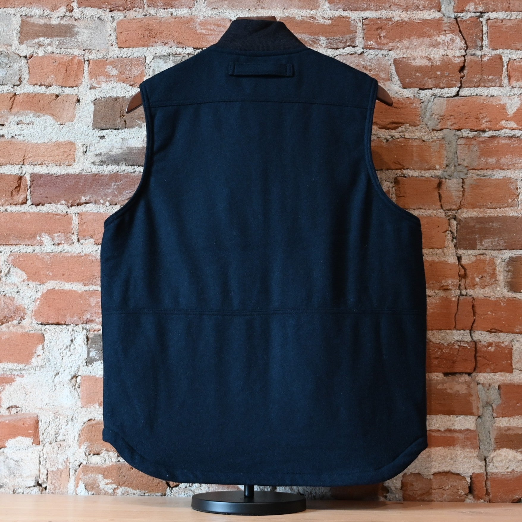 Filson Spokane Insulated Work Vest - Navy – Atomic 79