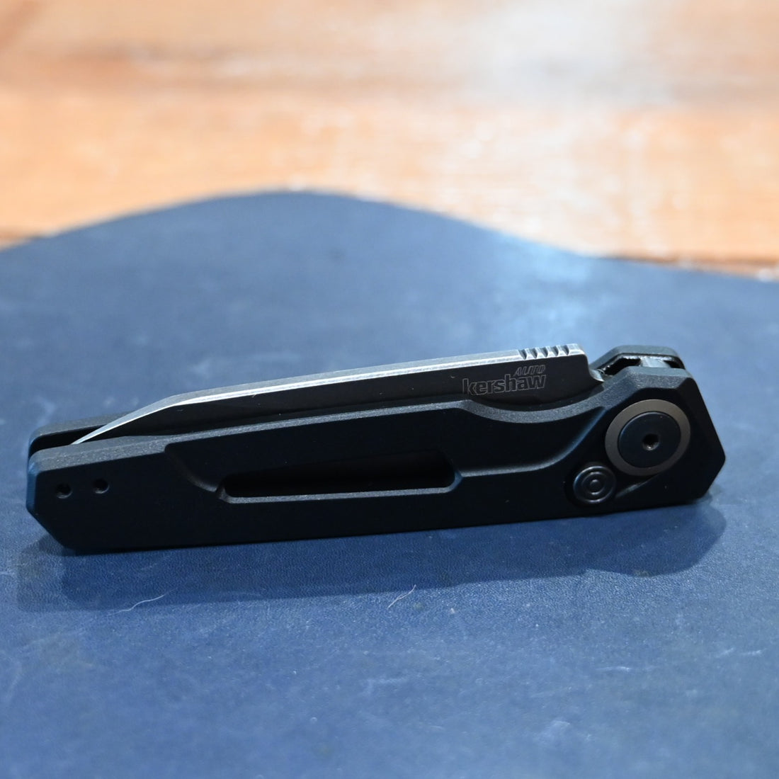 Kershaw Launch 11 automatic knife with black aluminum handle and stonewashed blade