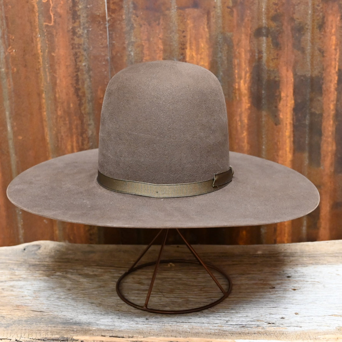 Tacchino Western Hat in Muflone Brown with a 5.875-inch brim.
