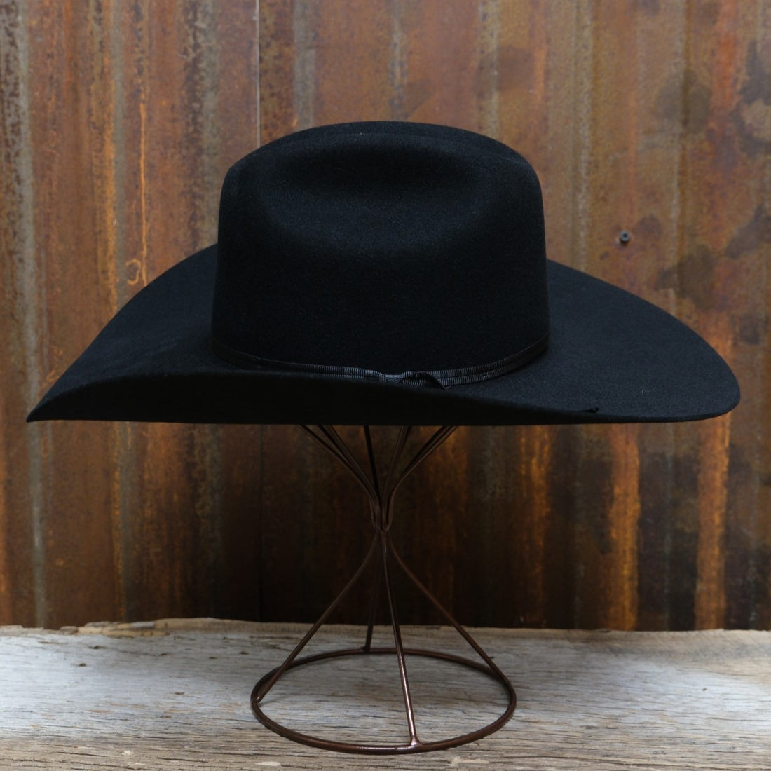 Serratelli 6X Cattleman Shovel in Black