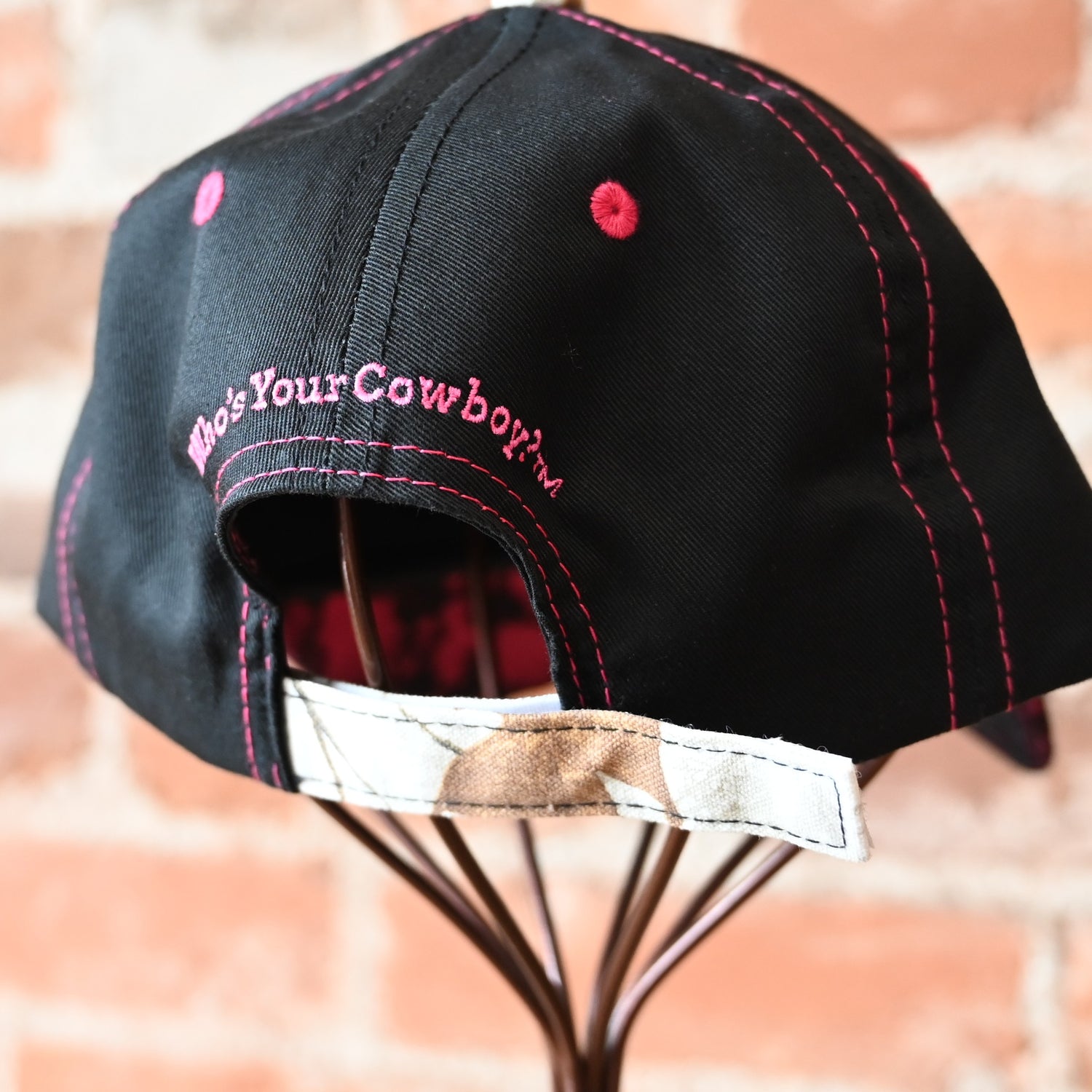 Atomic 79 ladies Realtree Snow Camo Black Soot Pink Lace hat