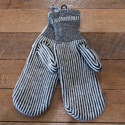 North Star Glove Chopper Mitts in Black Stripe featuring Fox River branding.