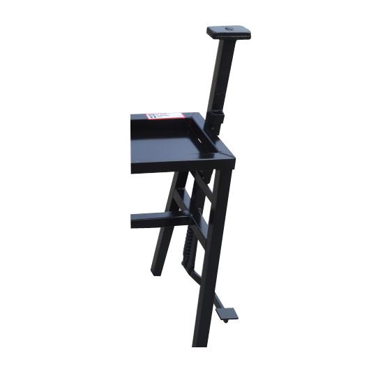 Vise W/Foot Pedal Assembly-Atomic 79