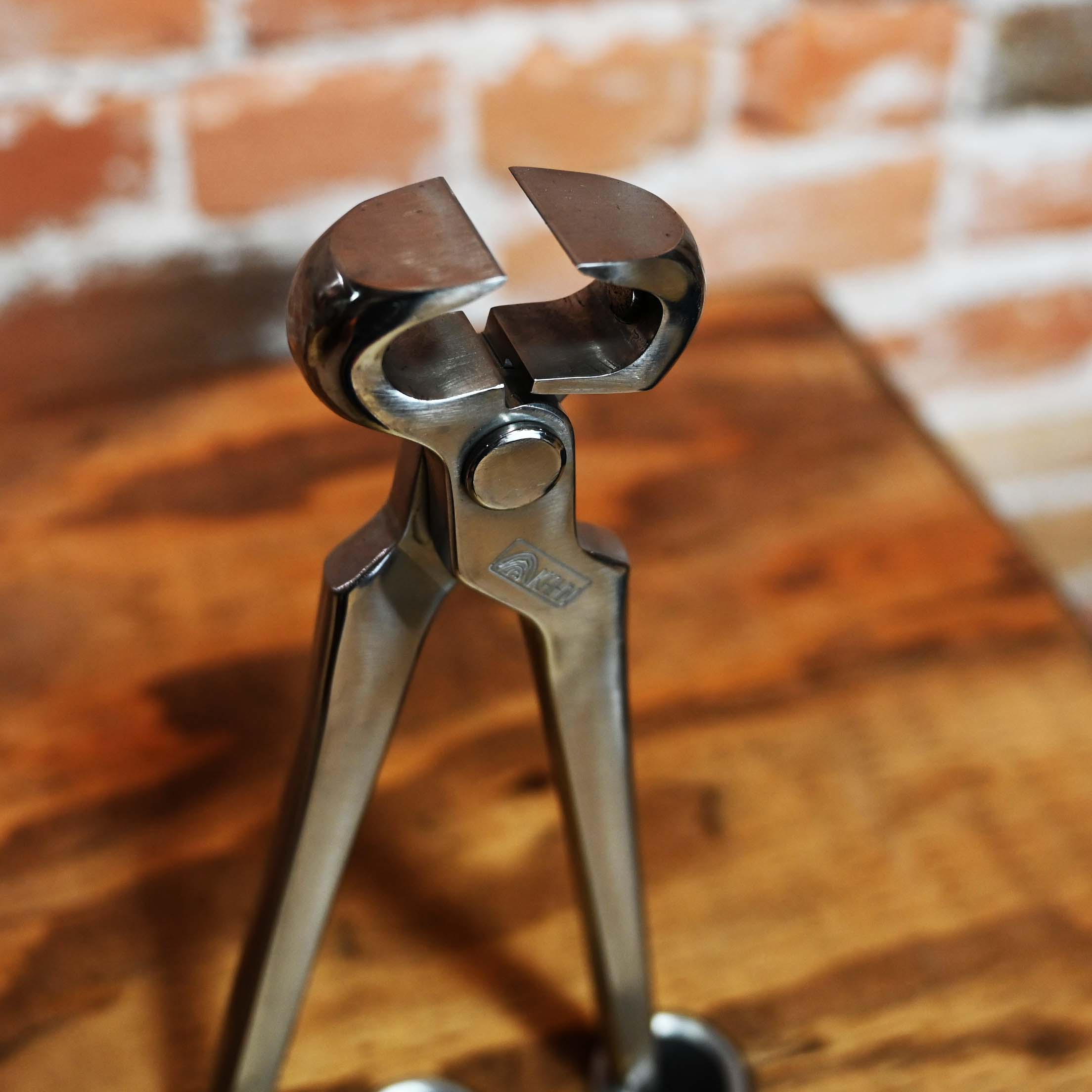 Kahn Forge 12&quot; Nail Cutters W/Magnet