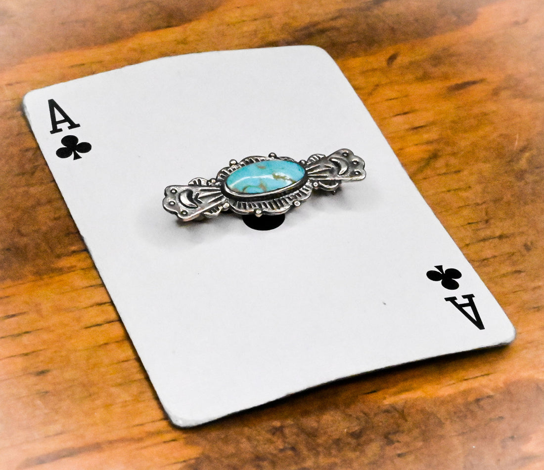 Scalloped Edge Hat Pin with Turquoise Stones